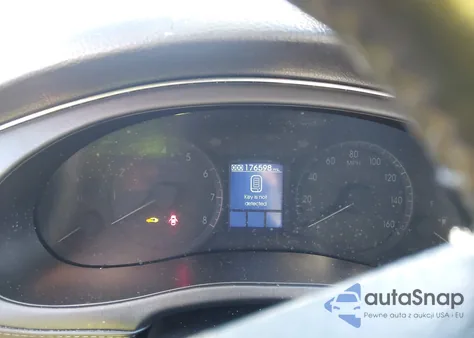 2011 Hyundai Genesis 3.8 z USA, uszkodzony, nr VIN KMHGC4DEXBU140177